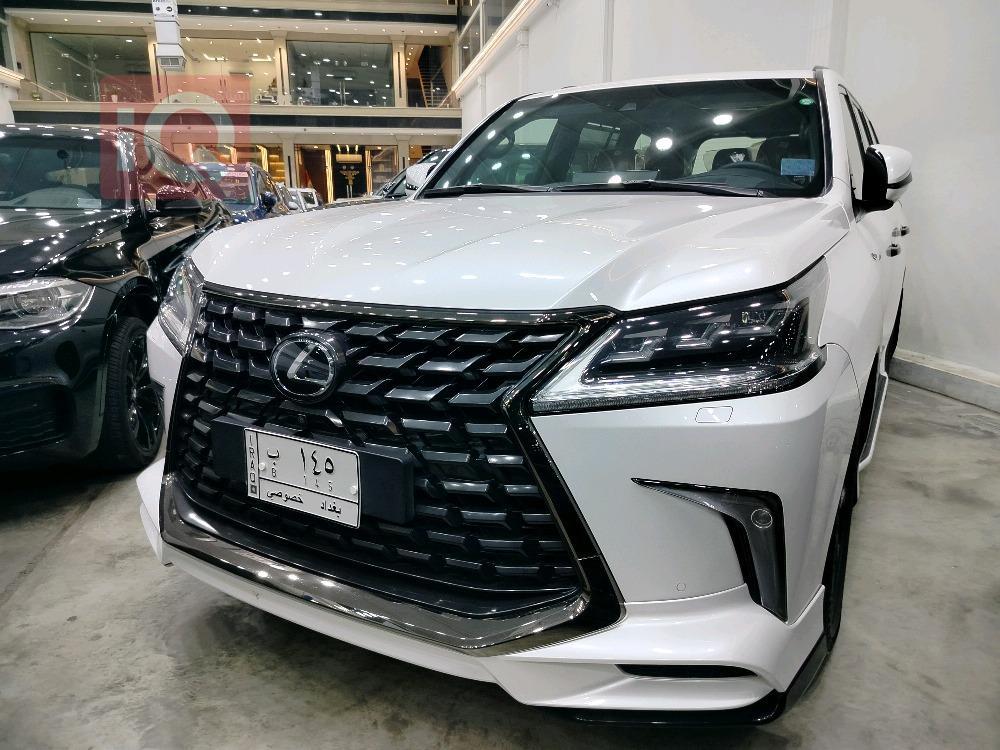 Lexus LX